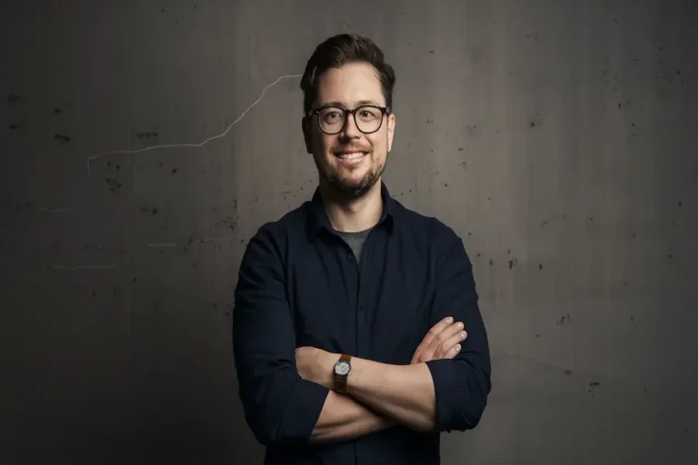 Stewart From WaveTechGlobal: The Tech Guy Who Makes Things Simple Stewart From WaveTechGlobal: The Tech Guy Who Makes Things Simple