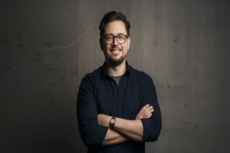 Stewart From WaveTechGlobal: The Tech Guy Who Makes Things Simple Stewart From WaveTechGlobal: The Tech Guy Who Makes Things Simple